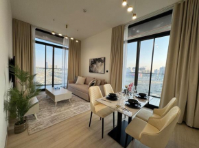 ASHRI HH Spacious Apartment in JVC, Binghatti Luna